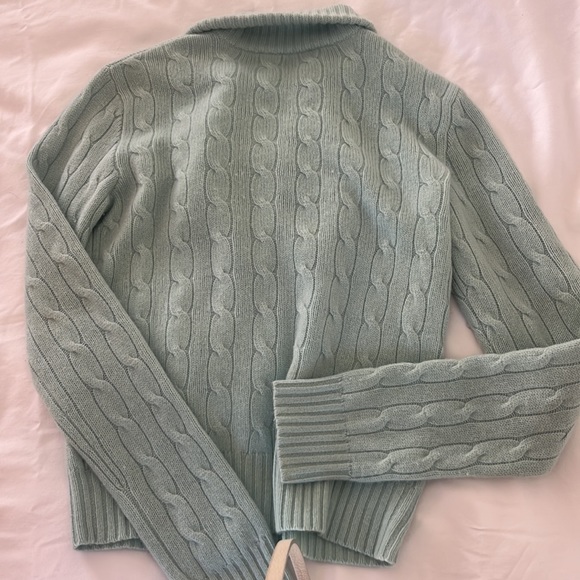 Ralph Lauren 100% cashmere sweater with a slightly cropped fit … a classic! - Picture 4 of 4